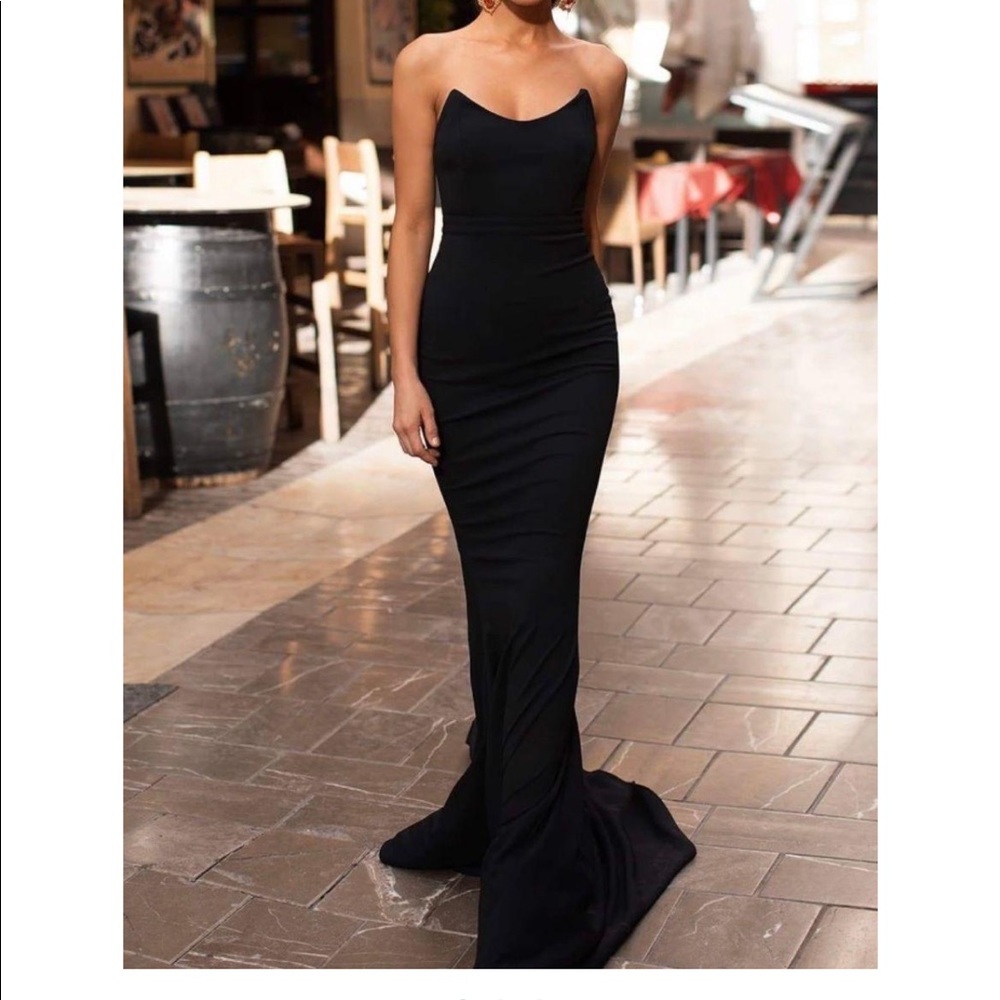 Alamour The Label Black Gown